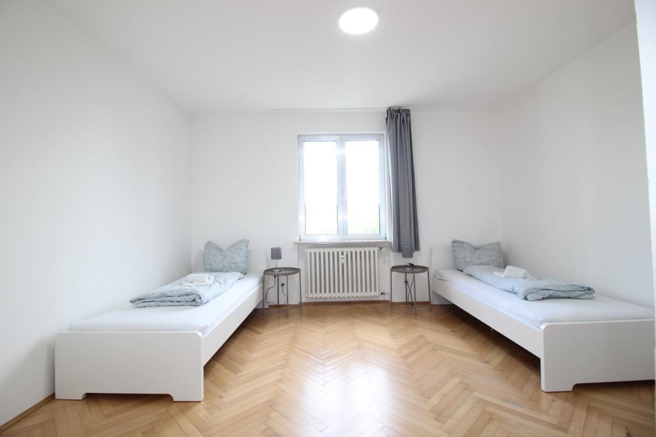 Apartmenthaus Kitzingen - Grosszuegige Wohnungen Fuer Je 6 Personen Mit Balkon Exterior foto